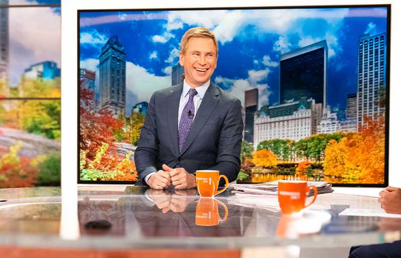 NY1 Morning Team at the anchor desk