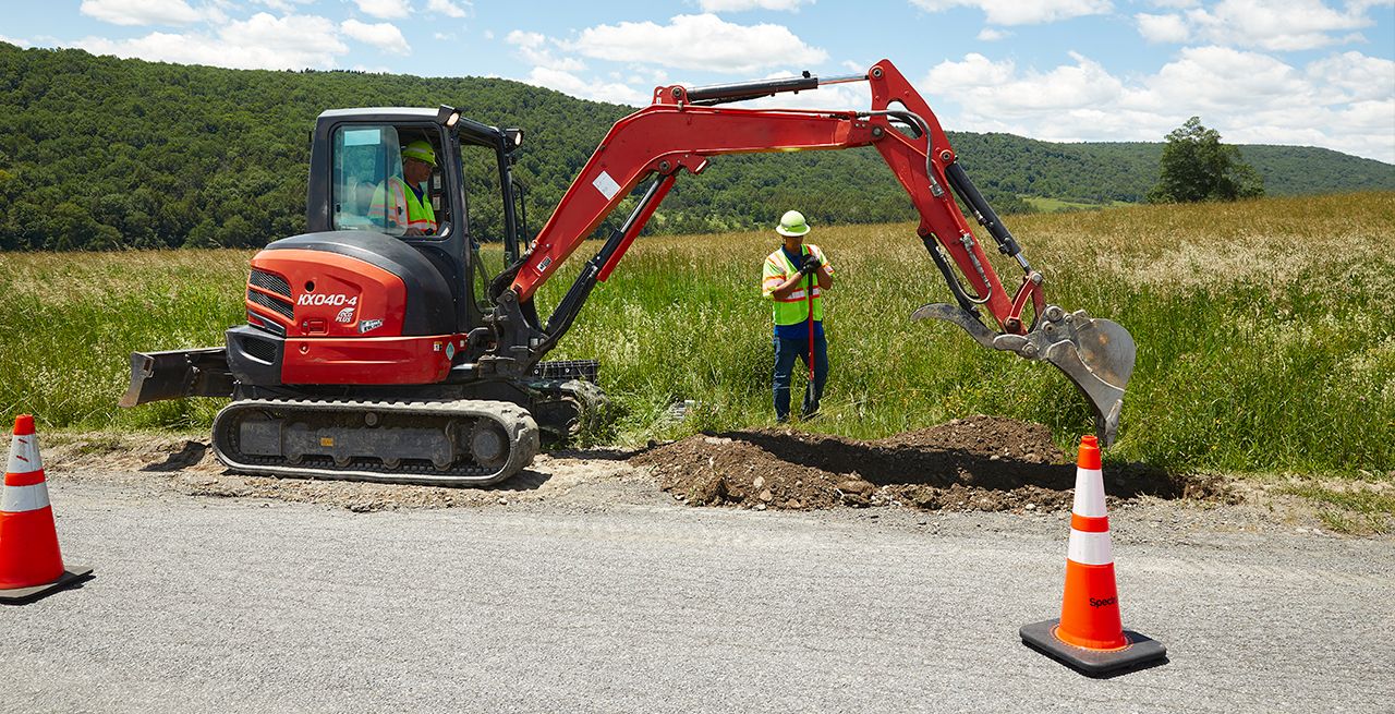 Spectrum technician crew working on a broadband expansion project